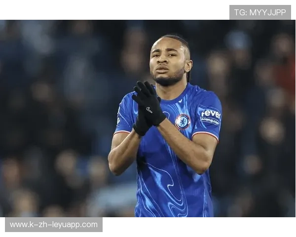 切尔西恩昆库穿裆突破后冷射收尾：天才与激情的完美结合